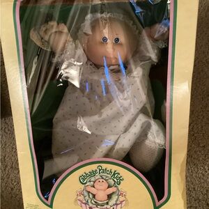 1980s Cabbage Patch Kids “Gail Megan” Doll   NIB #3870 OFFERS
